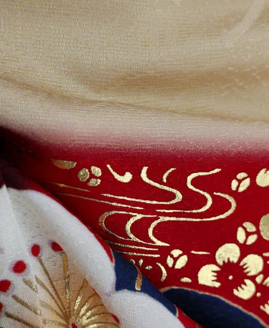 成人式振袖[金駒刺繍]赤×抹茶×ベージュ×茶の市松地に松竹梅[身長173cm 